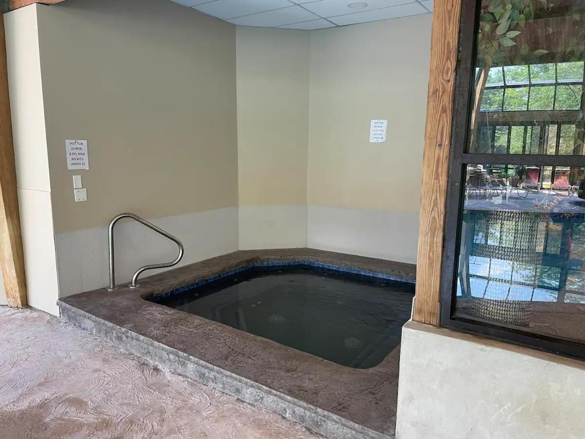 Pocono Paradise - 3 Bedroom 3 And Half Bathroom Townhouse Tannersville Εξωτερικό φωτογραφία